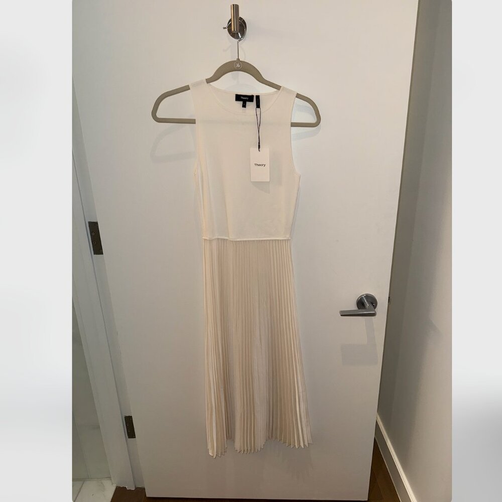 NWT Theory Pleated Dress